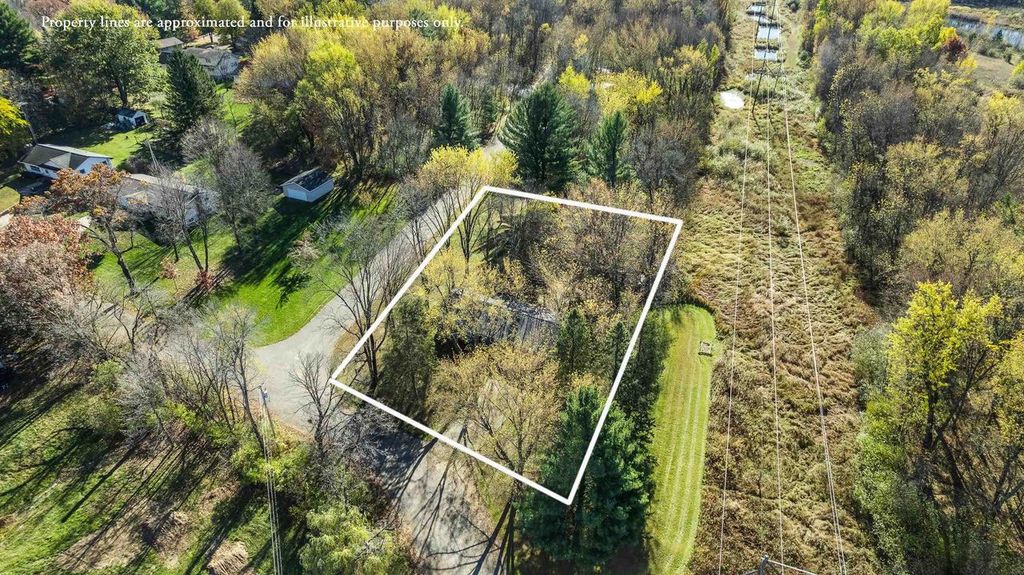 Photo of 901 West Gates DRIVE, Stevens Point, WI 54481 (MLS # 22505231)