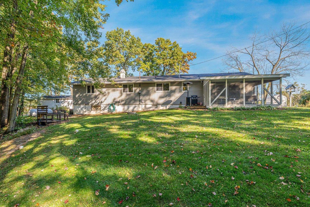 Photo of N3425 County Road Q, Waupaca, WI 54981 (MLS # 50333837)