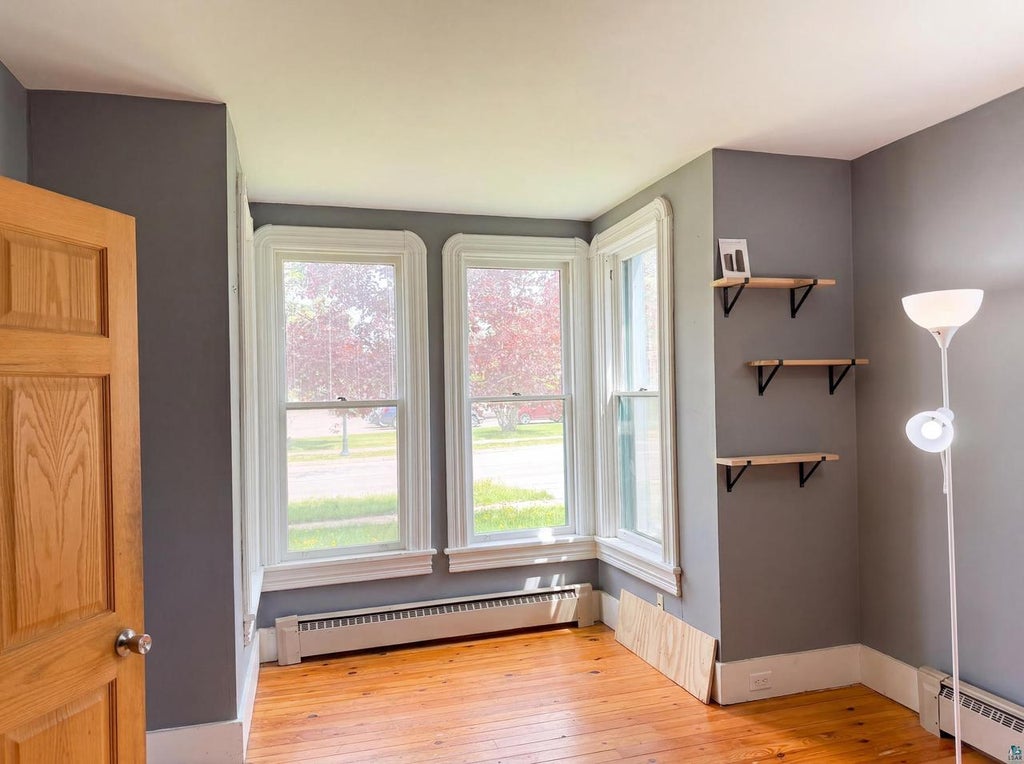 Photo of 507 Chapple AVENUE, Ashland, WI 54806 (MLS # 6125621)
