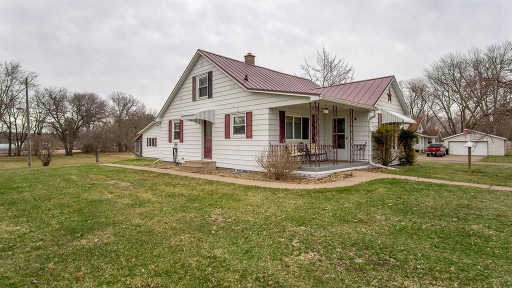 Photo of 328 3rd AVENUE, Chippewa Falls, WI 54729 (MLS # 1599931)