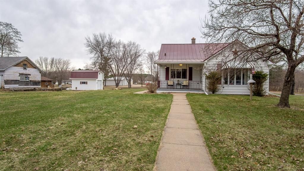 Photo of 328 3rd AVENUE, Chippewa Falls, WI 54729 (MLS # 1599931)