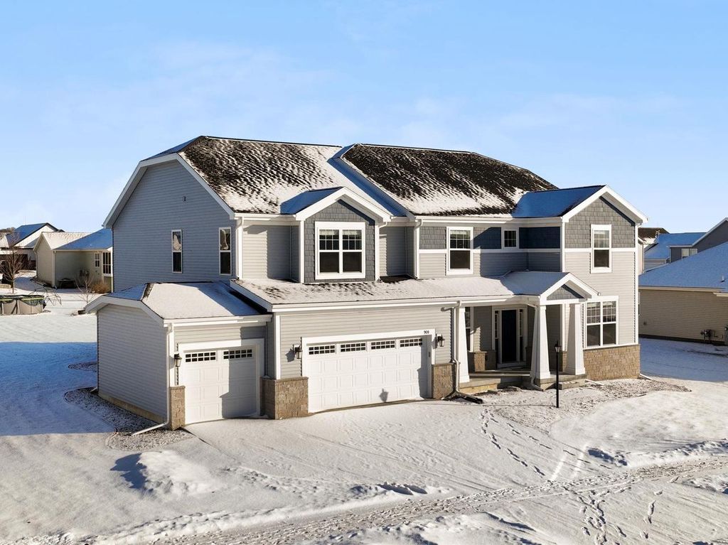 Photo of 908 Yorktown ROAD, Deforest, WI 53532 (MLS # 2013760)