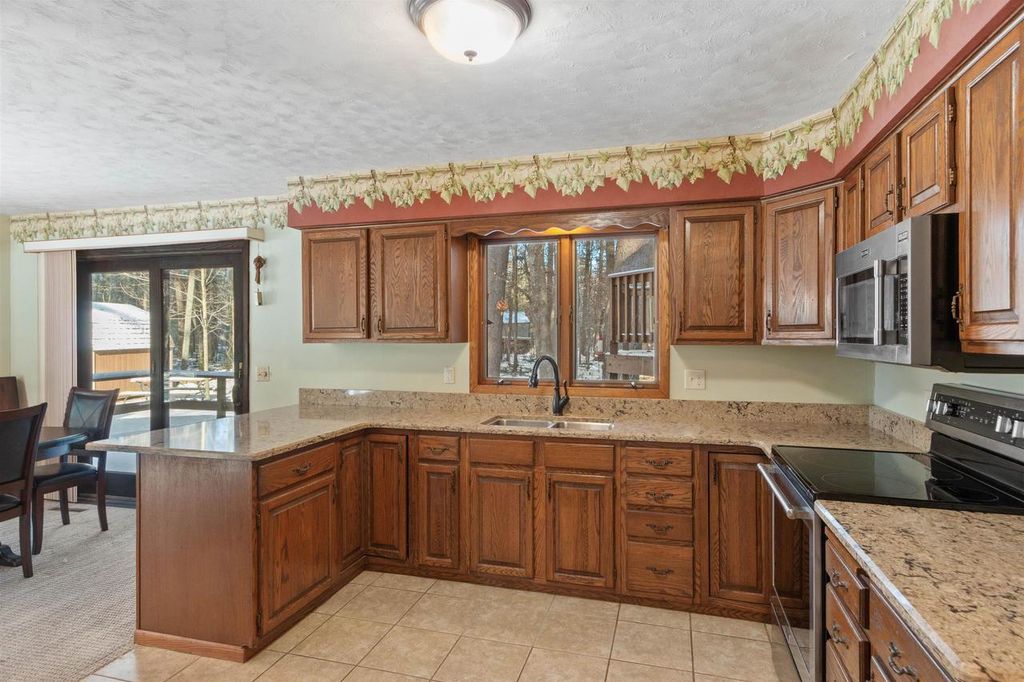 Photo of W8664 Buckhorn CIRCLE, Wautoma, WI 54982 (MLS # 50322047)