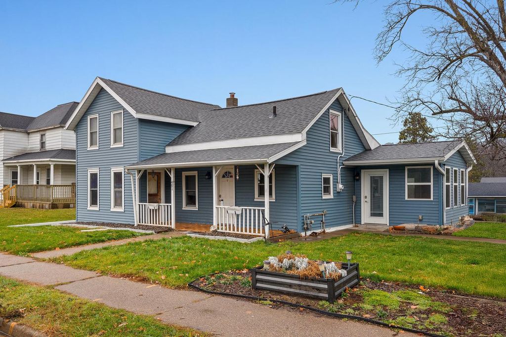 Photo of 401 Central AVENUE, Coon Valley, WI 54623 (MLS # 1944094)