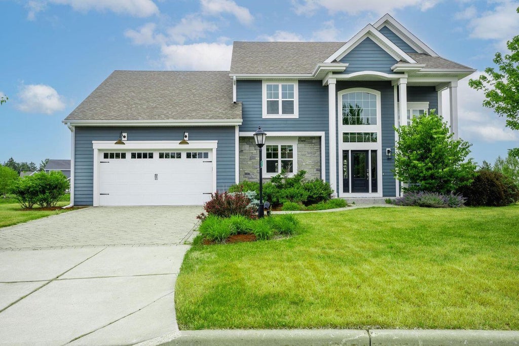 Photo of 3122 Mendota COURT, Summit, WI 53066 (MLS # 1966658)