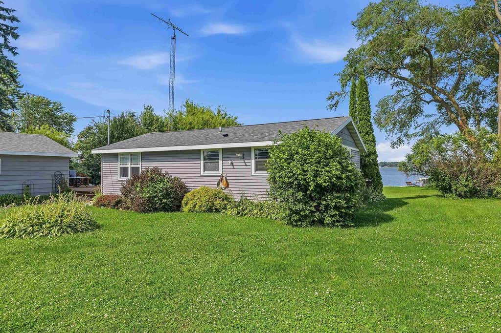 Photo of W10300 Sunny Point ROAD, Beaver Dam, WI 53916 (MLS # 2027333)