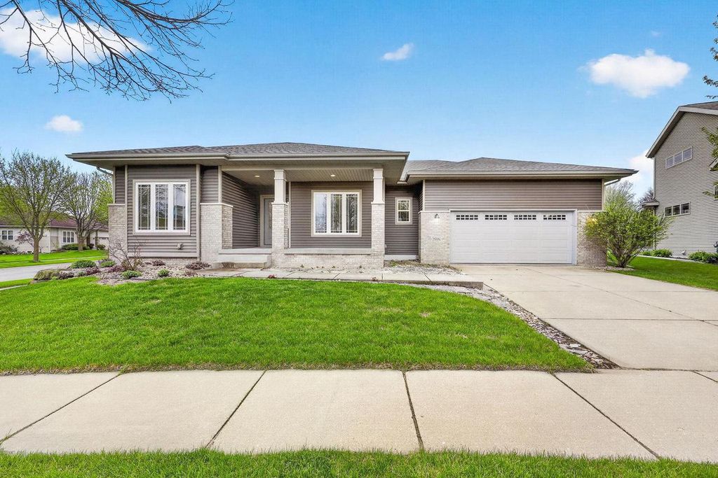 Photo of 3026 Winter Park PLACE, Madison, WI 53719 (MLS # 2019789)