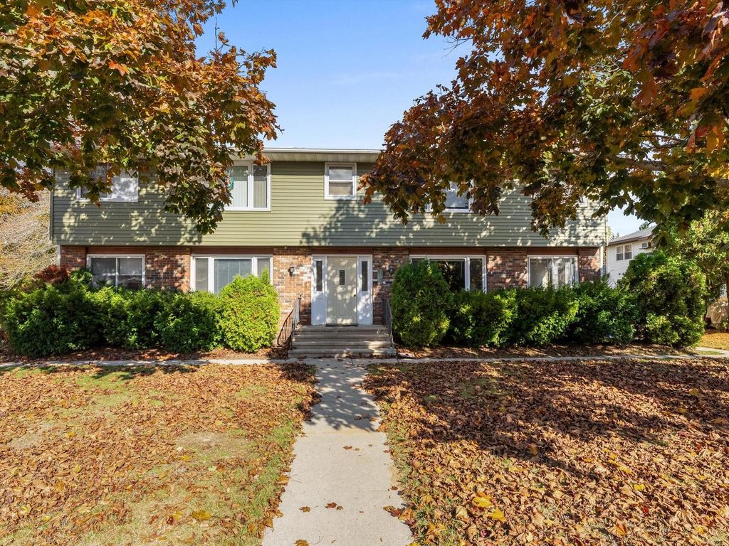 Photo of 2922 39th STREET, Two Rivers, WI 54241 (MLS # 1944080)