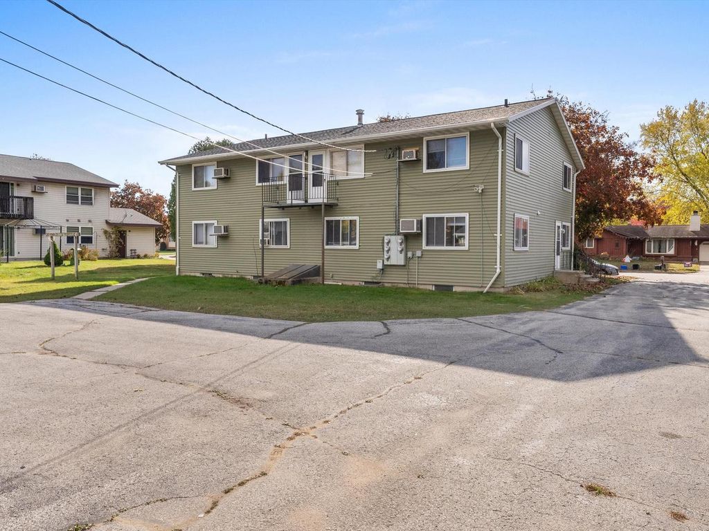 Photo of 2922 39th STREET, Two Rivers, WI 54241 (MLS # 1944080)