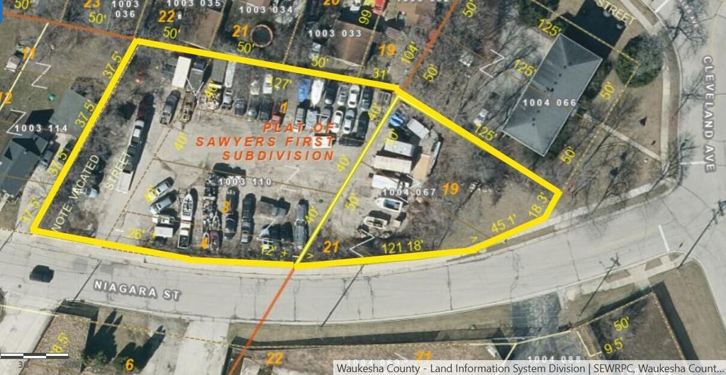 Photo of 918 Niagara STREET, Waukesha, WI 53186 (MLS # 1939426)