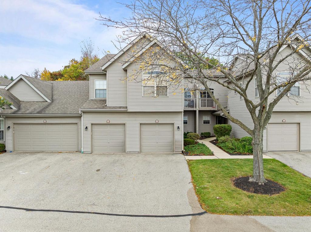 Photo of 500 S Edwards BOULEVARD #9, Lake Geneva, WI 53147 (MLS # 1940556)