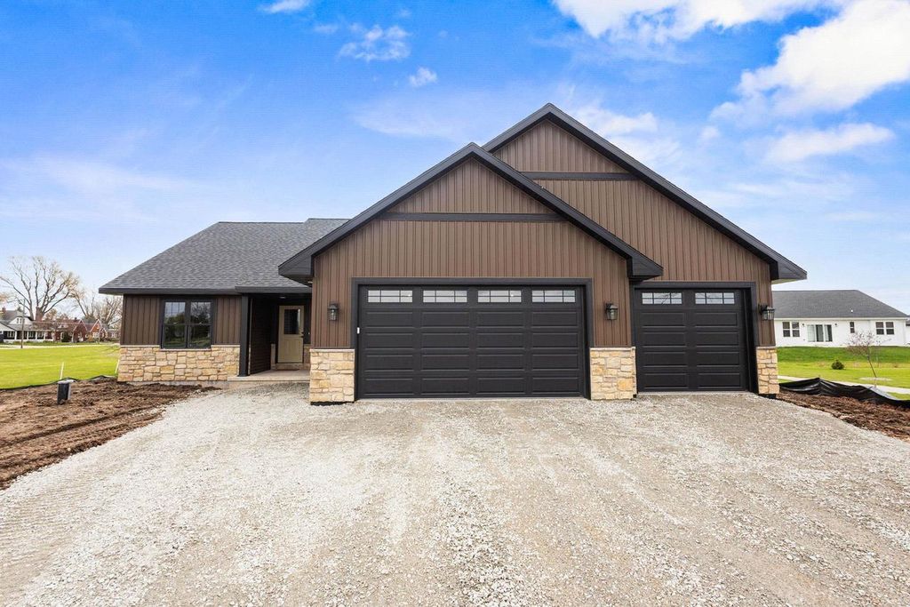 Photo of 5096 Adalbert LANE, New Franken, WI 54229 (MLS # 50324678)