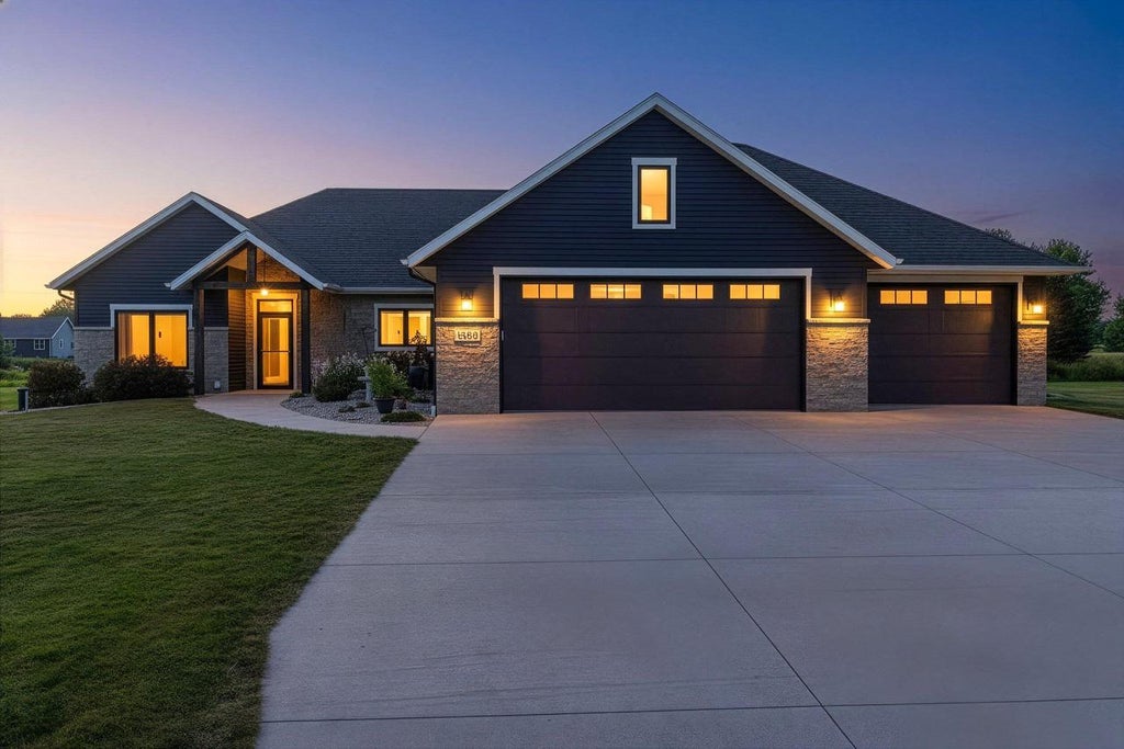 Photo of N3025 Steeple DRIVE, Appleton, WI 54913 (MLS # 50331531)