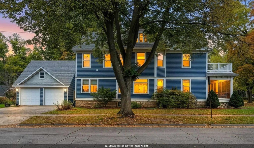Photo of 644 S Jackson STREET, Green Bay, WI 54301 (MLS # 50334653)