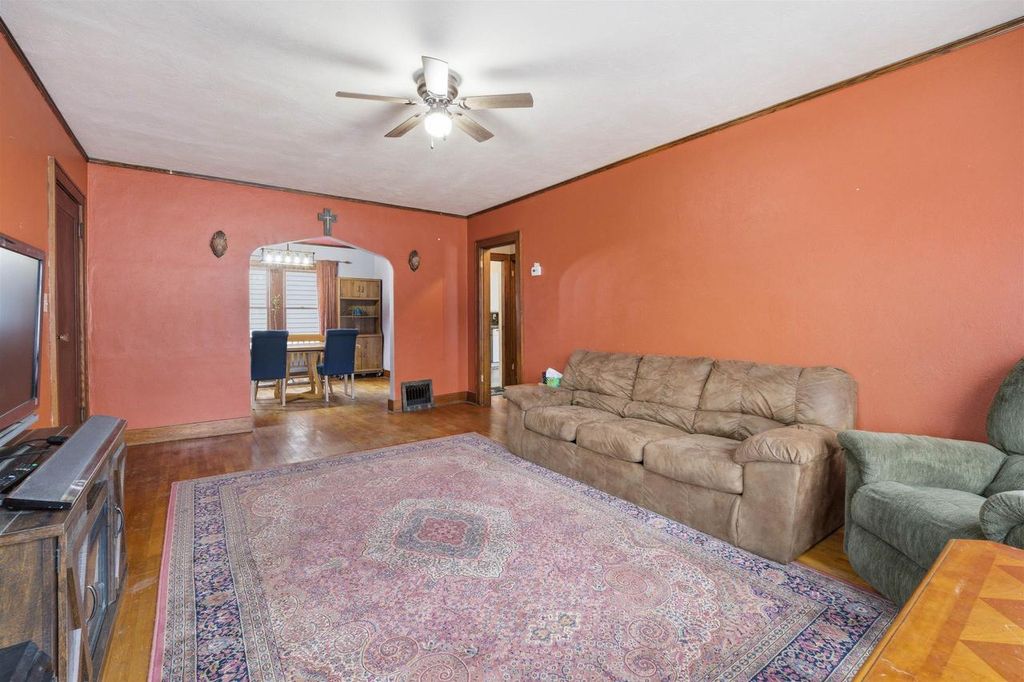 Photo of 12 E 2nd STREET, Clintonville, WI 54929 (MLS # 50321881)