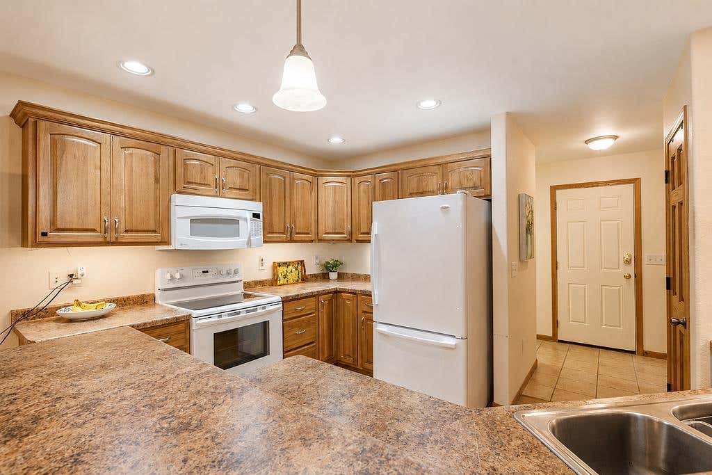 Photo of 5321 Fox Run DRIVE, Wisconsin Rapids, WI 54494 (MLS # 22602412)