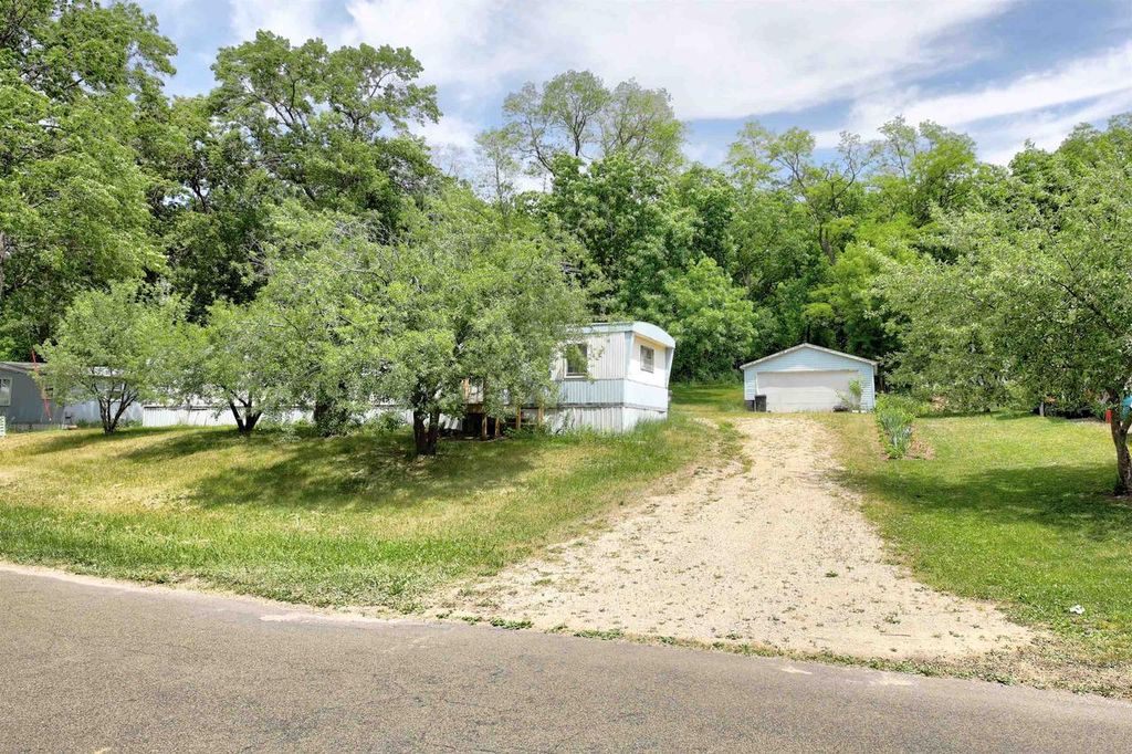 Photo of 314 Railroad STREET, Rio, WI 53960 (MLS # 2025256)