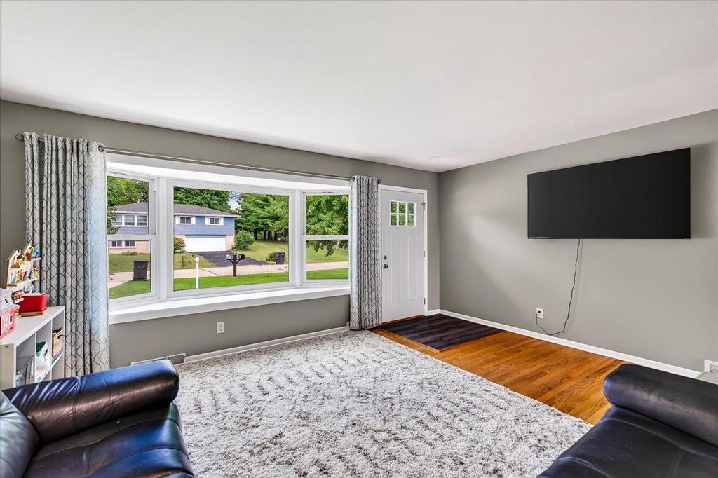 Photo of 4769 Eisenhower STREET, Oregon, WI 53575 (MLS # 2030887)