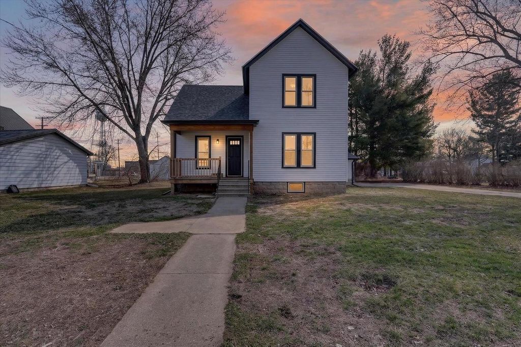 Photo of 1104 W 5th AVENUE, Brodhead, WI 53520 (MLS # 2019426)