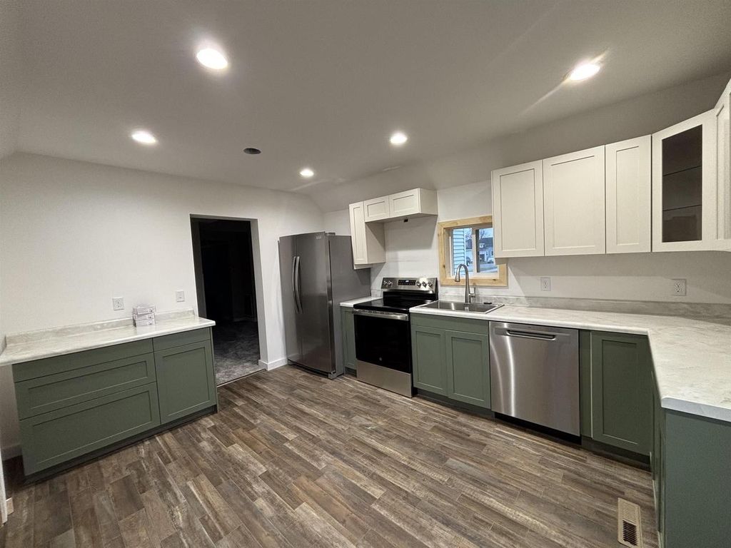 Photo of 1411 W Main STREET, Merrill, WI 54452 (MLS # 22505477)