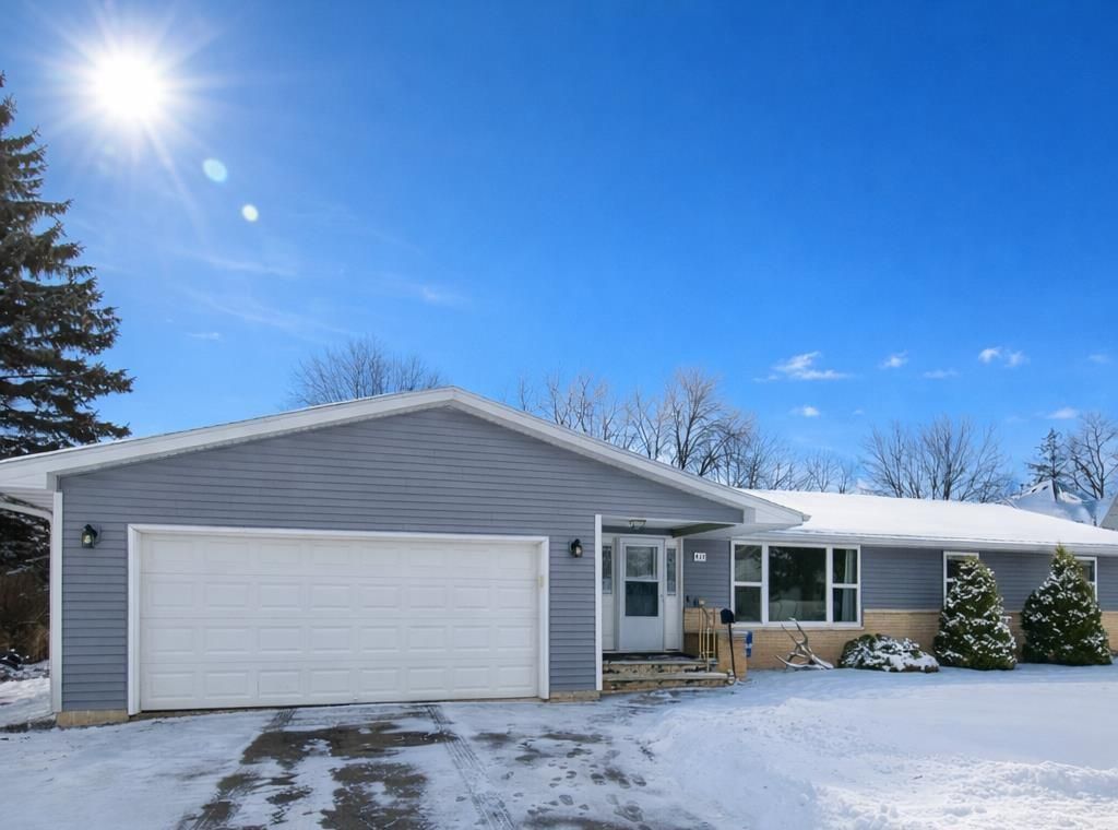 Photo of 428 Lincoln STREET, Seymour, WI 54165 (MLS # 50322605)