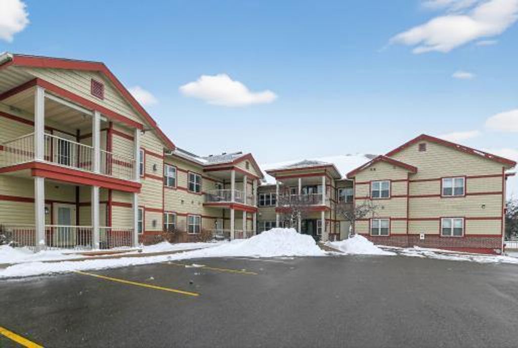 Photo of 1300 School STREET #207, Sun Prairie, WI 53590 (MLS # 2017634)