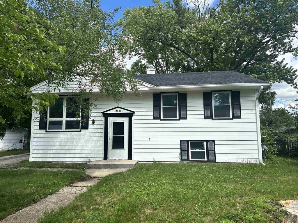 Photo of 2043 Linway DRIVE, Beloit, WI 53511 (MLS # 2020279)