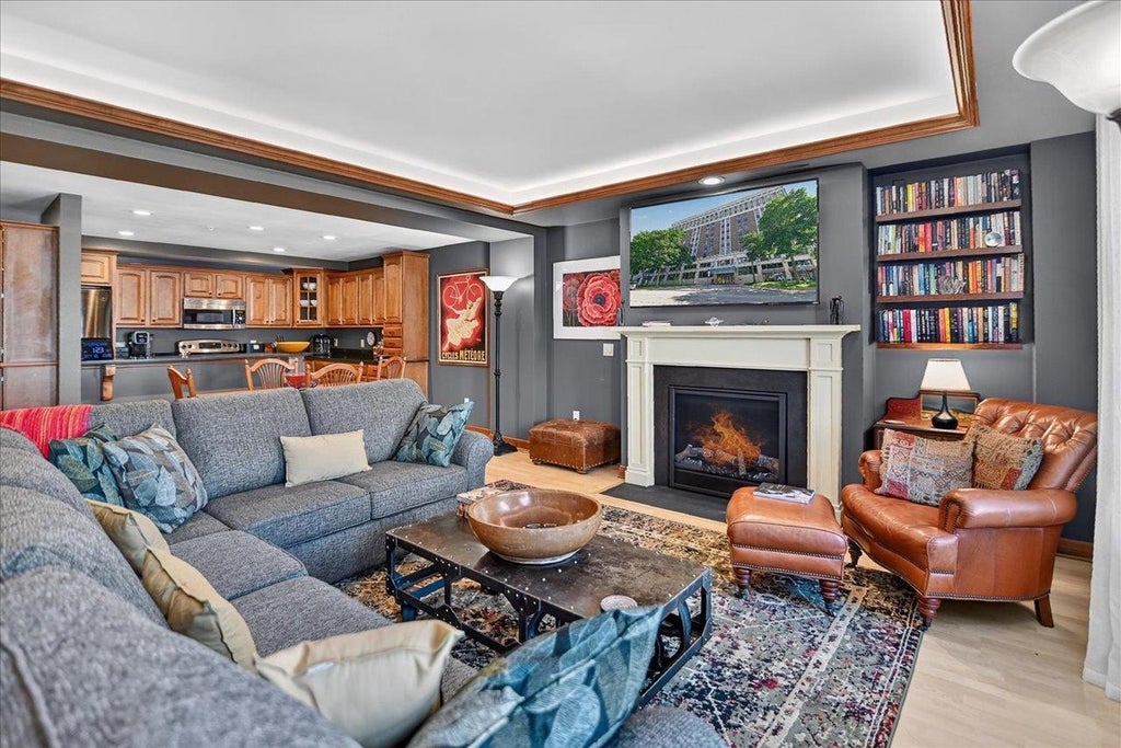 Photo of 123 W Washington AVENUE #706, Madison, WI 53703 (MLS # 2032661)