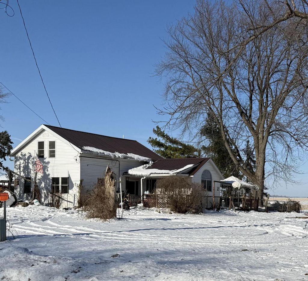 Photo of W6146 State Line ROAD, Walworth, WI 53184 (MLS # 1945343)