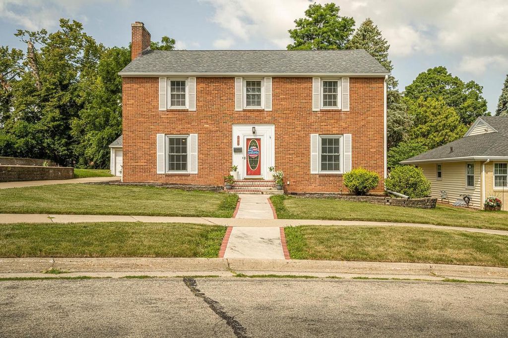 Photo of 725 14th AVENUE, Monroe, WI 53566 (MLS # 2028269)