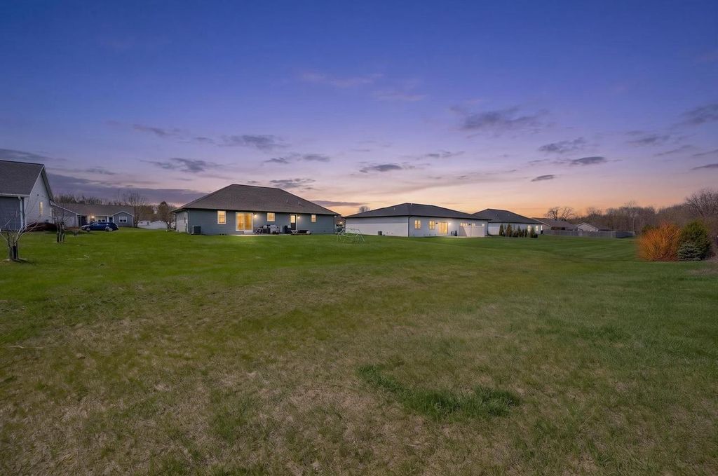 Photo of 2137 Klondike ROAD, Green Bay, WI 54311 (MLS # 50324136)