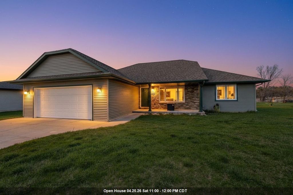 Photo of 2137 Klondike ROAD, Green Bay, WI 54311 (MLS # 50324136)
