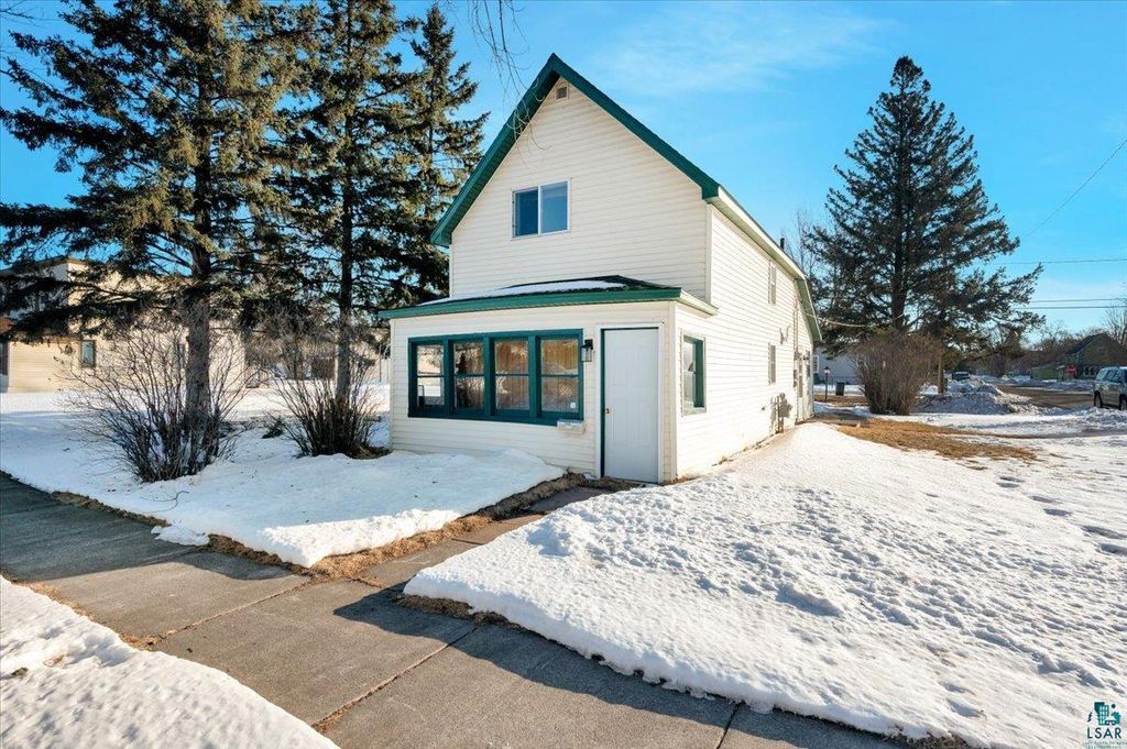 Photo of 1628 Ohio AVENUE, Superior, WI 54880 (MLS # 6123844)