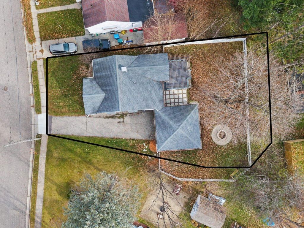 Photo of 433 Rachael ROAD, Baraboo, WI 53913 (MLS # 2013135)