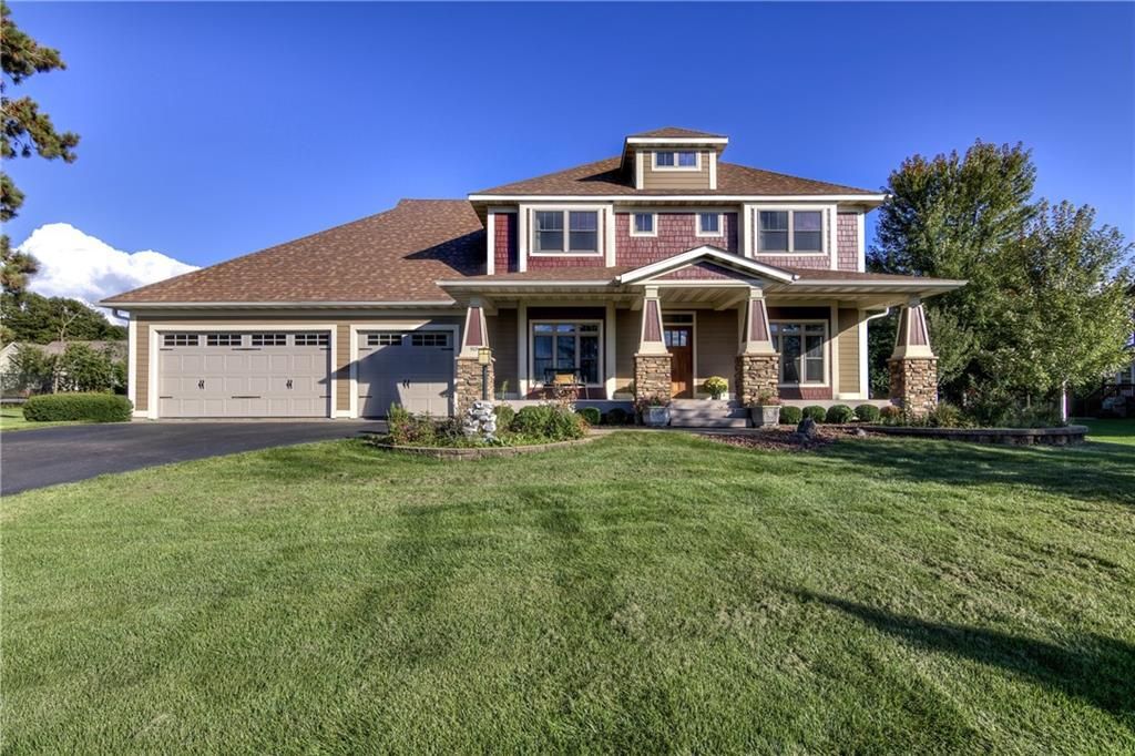 Photo of 907 Sandalwood DRIVE, Altoona, WI 54720 (MLS # 1595136)