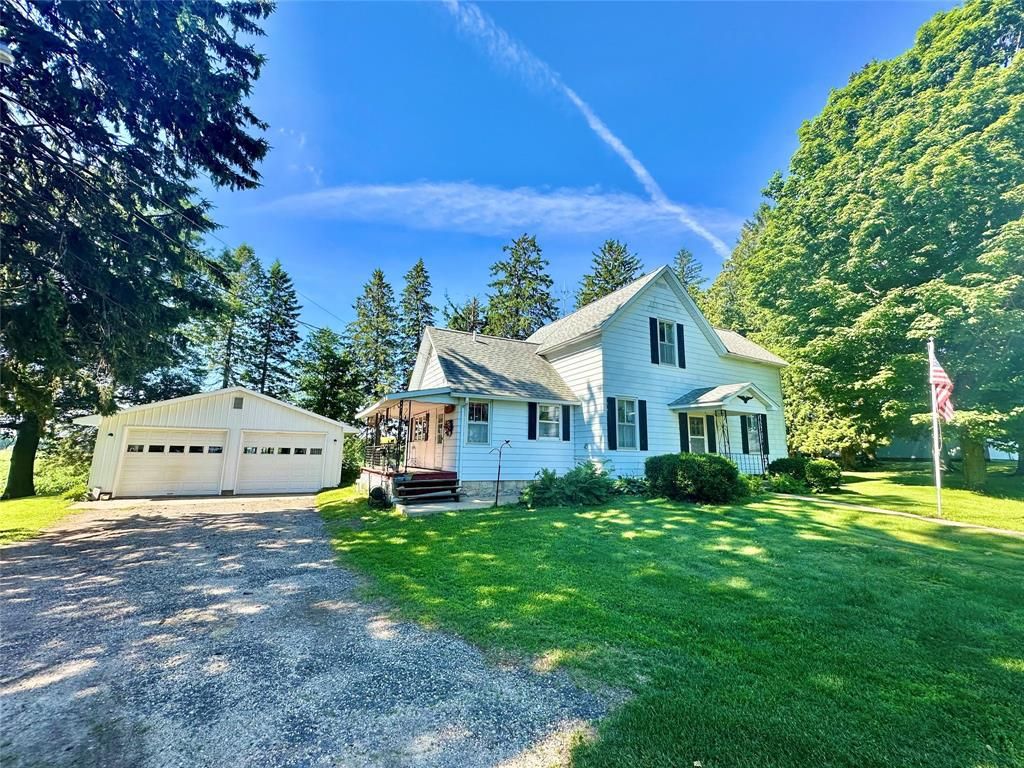 Photo of N3236 Nelson RD, Stockholm, WI 54769 (MLS # 1602745)