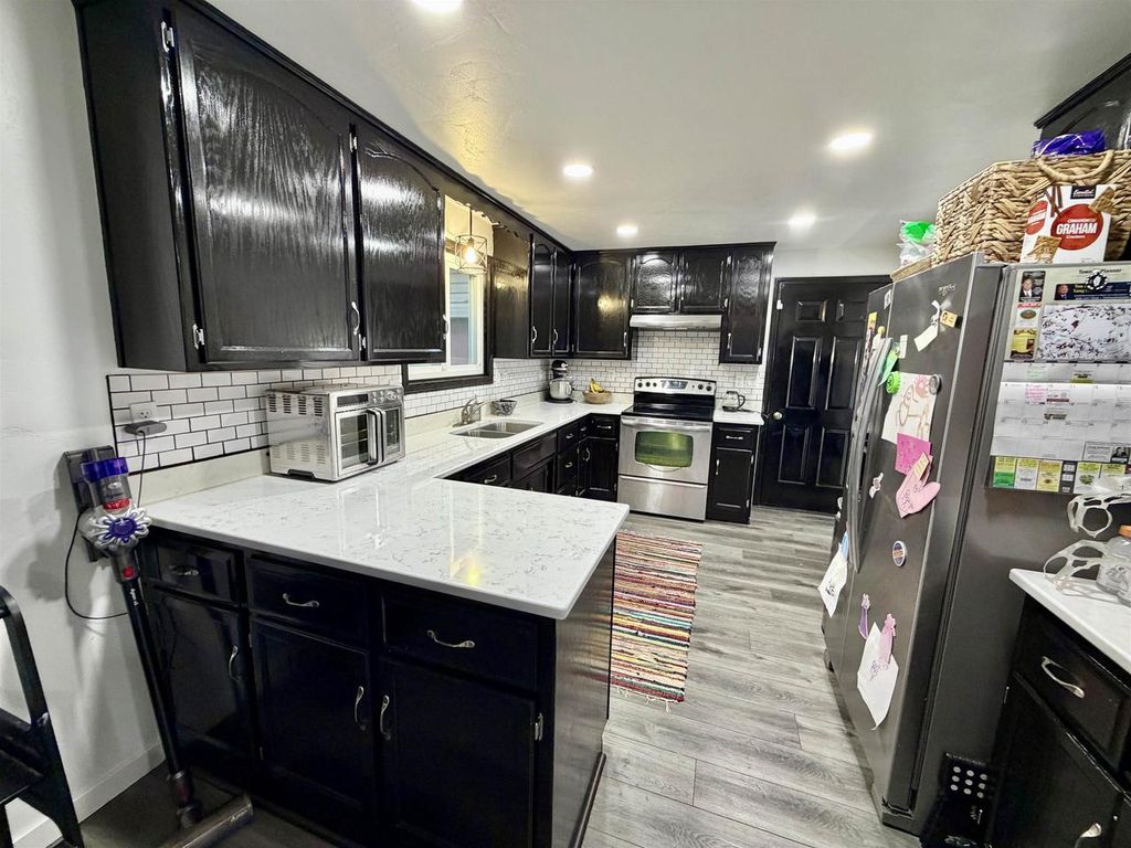 Photo of 804 Longview AVENUE, WI 54301 (MLS # 50321532)