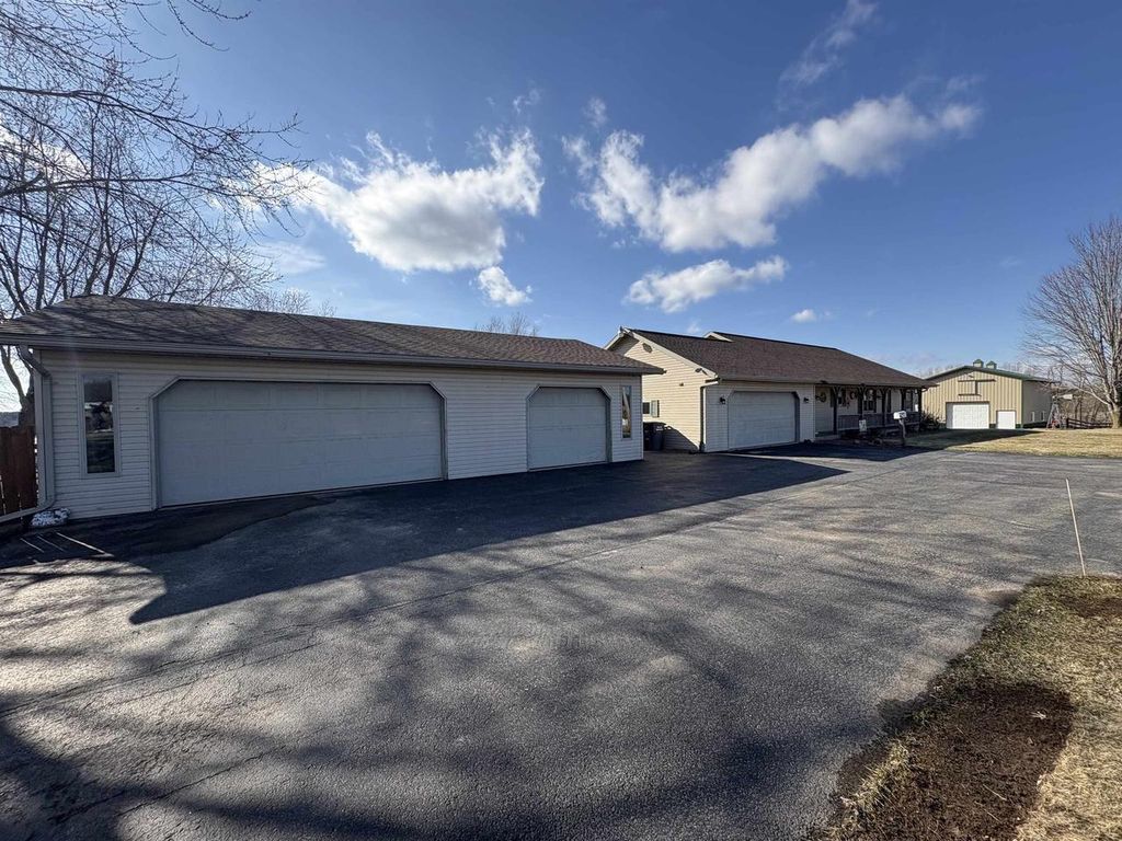 Photo of N4357 County Road T, Shawano, WI 54166 (MLS # 50322949)