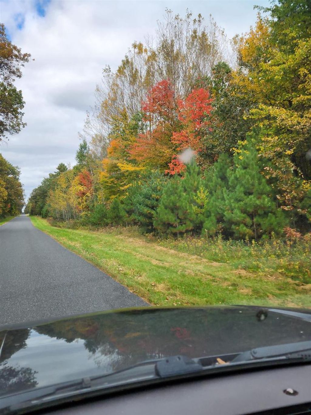 Photo of 1525 S Calhoun ROAD, New Berlin, WI 53151 (MLS # 1944931)