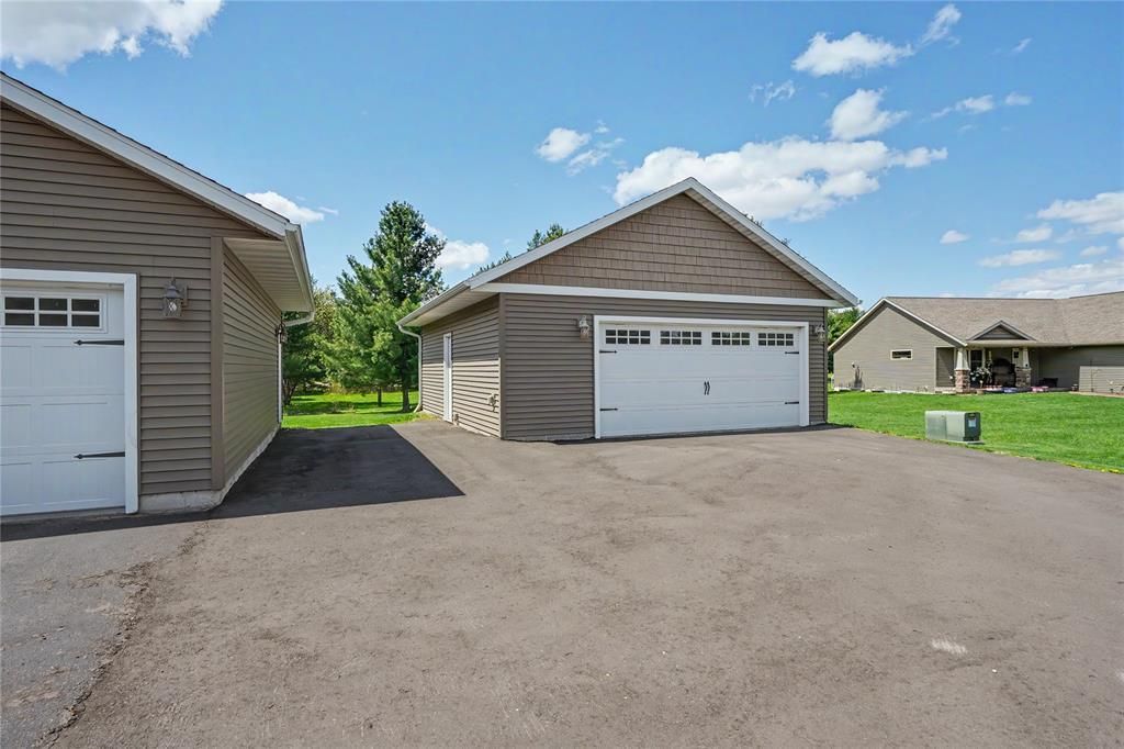 Photo of 6860 Willow Creek ROAD, Eau Claire, WI 54701 (MLS # 1599243)