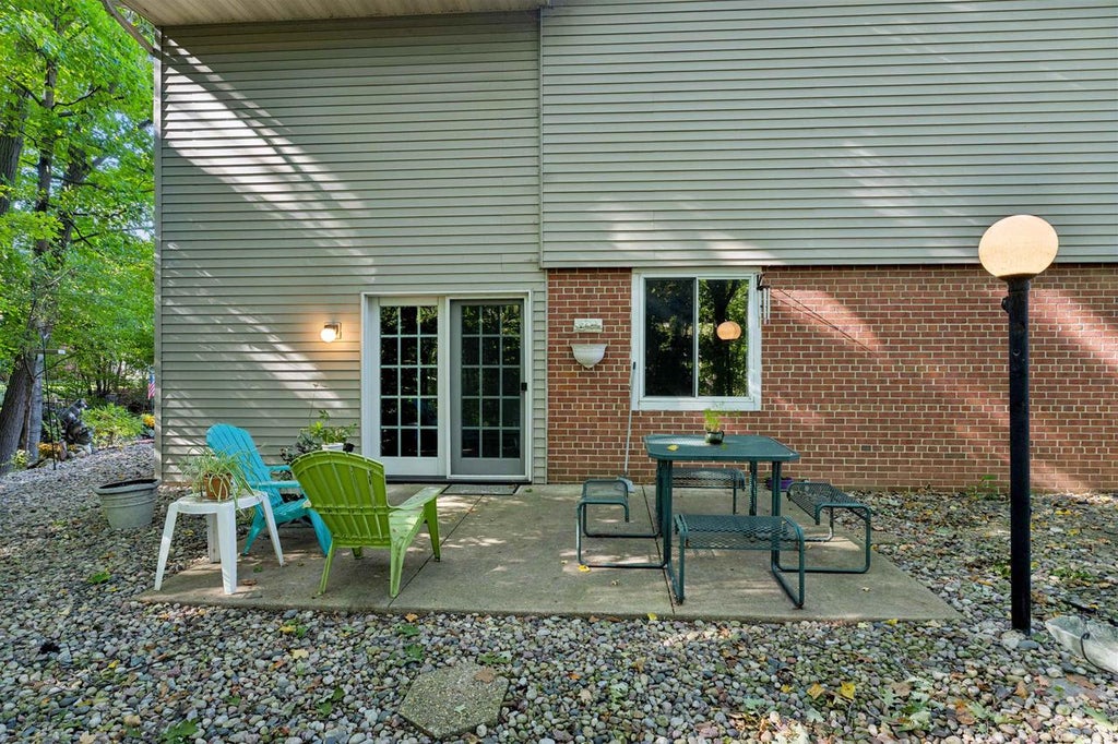 Photo of 1031 S West COURT #A, Appleton, WI 54915 (MLS # 50333406)