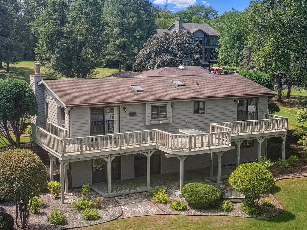 Photo of W5300 Briarwood ROAD, Elkhorn, WI 53121 (MLS # 1974830)