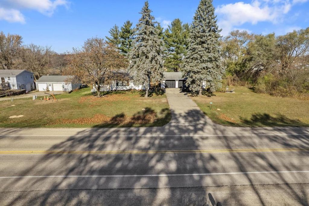 Photo of 4601 County Hwy TT, Sun Prairie, WI 53590 (MLS # 2012521)