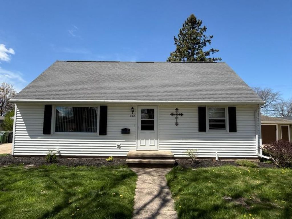 Photo of 328 N Roger STREET, Kimberly, WI 54136 (MLS # 50324952)