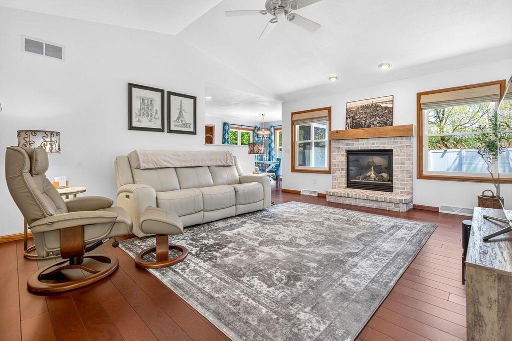 Photo of N9168 Cherrymeadow DRIVE, Appleton, WI 54815 (MLS # 50325509)