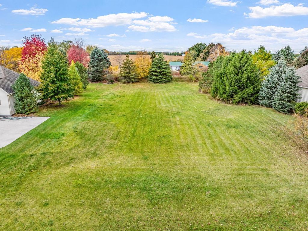 Photo of Lt2 Settlers TRAIL, Sheboygan Falls, WI 53085 (MLS # 1946834)