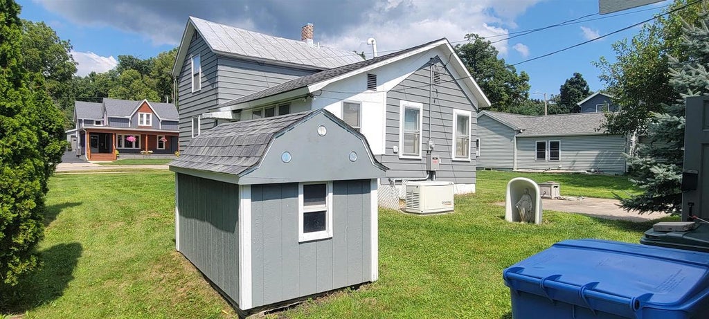 Photo of 633 5th AVENUE, Baraboo, WI 53913 (MLS # 2031812)