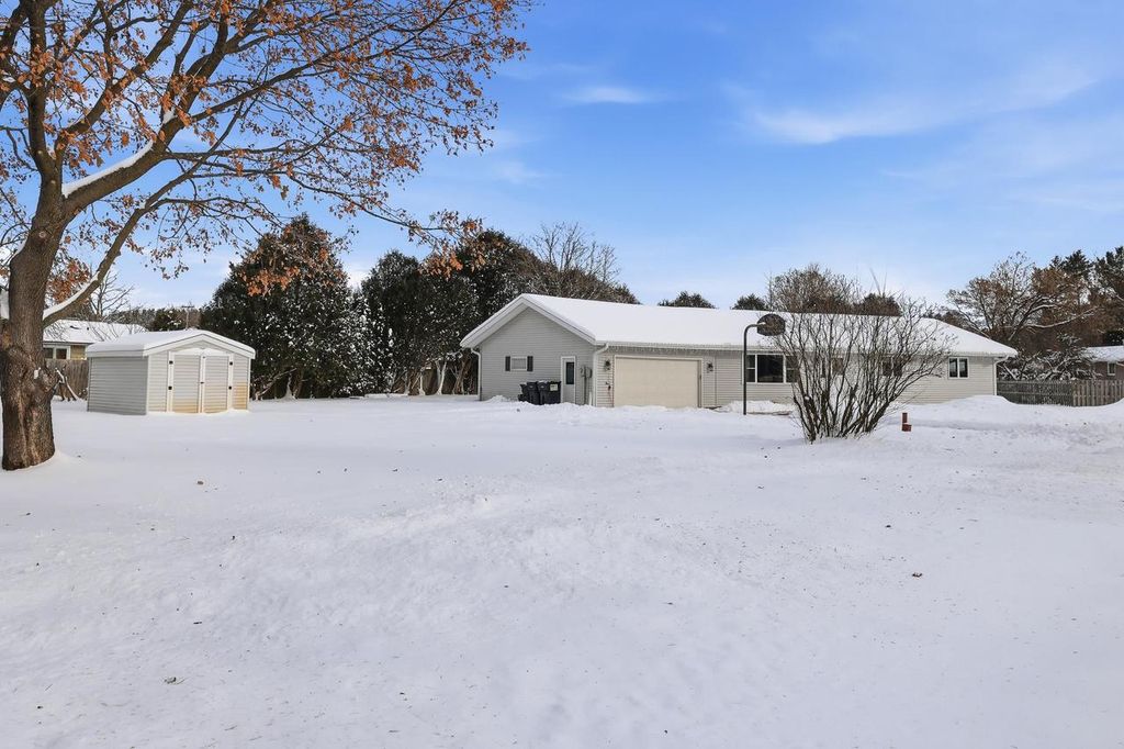 Photo of 5751 Honeysuckle COURT, Wisconsin Rapids, WI 54494 (MLS # 22600933)
