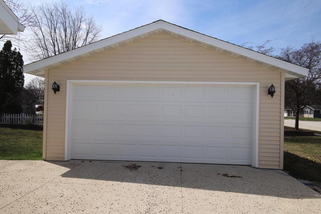 Photo of 1717 Jackson STREET, New Holstein, WI 53061 (MLS # 1957700)