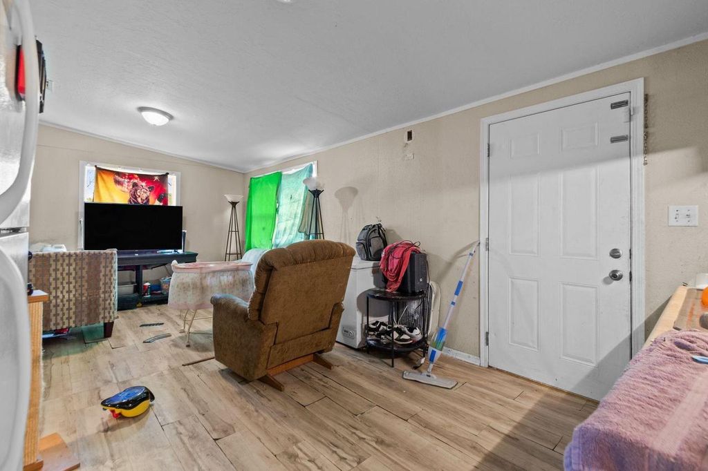 Photo of 1331 Broad STREET, Oshkosh, WI 54901 (MLS # 50325504)